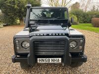 LAND ROVER DEFENDER 90